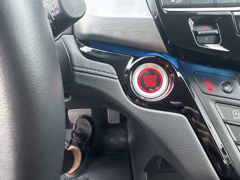 Used 2025 Honda Odyssey Touring image 26