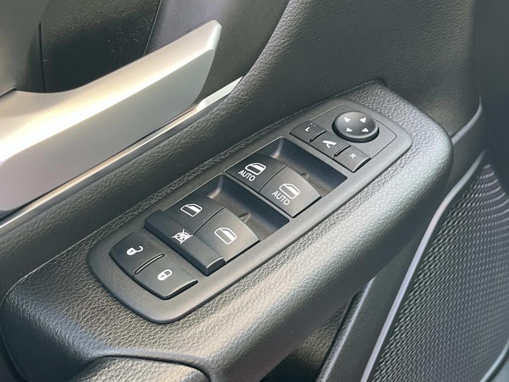 Used 2024 RAM 1500 Big Horn AWD/4WD image 27