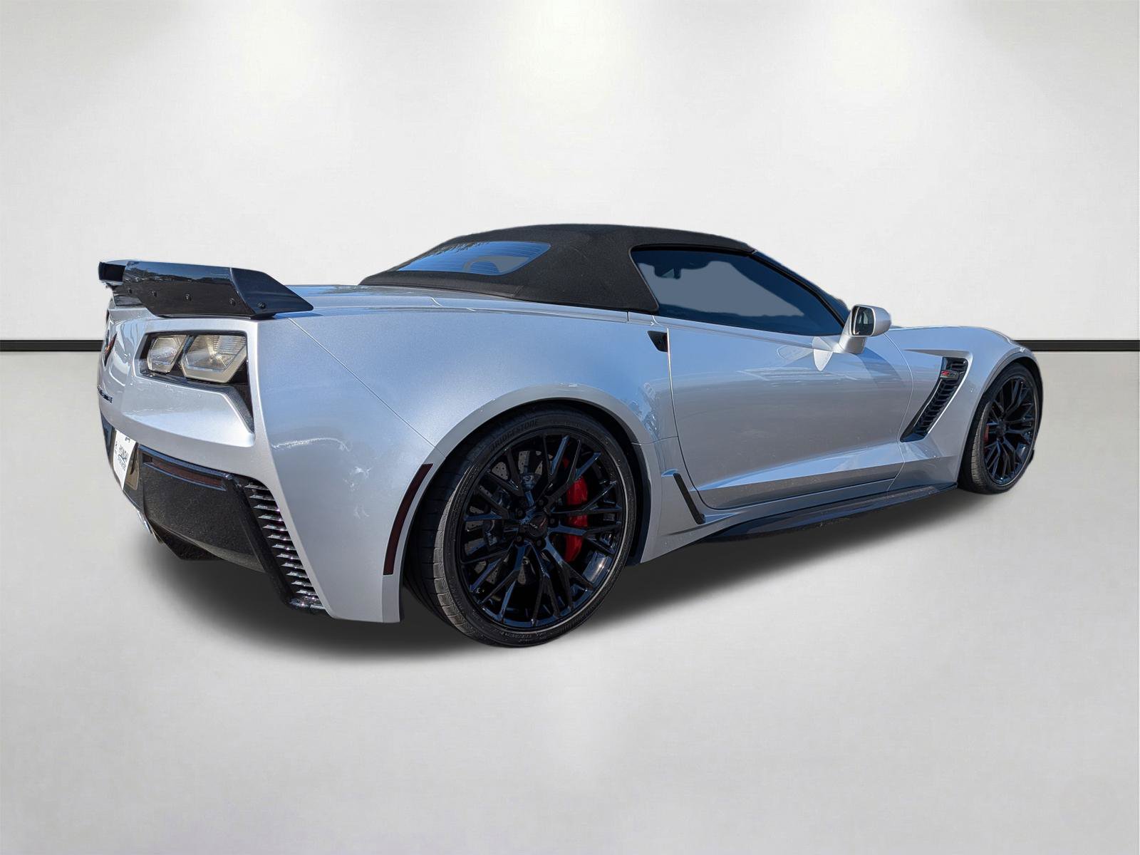 Used 2017 Chevrolet Corvette Z06 RWD image 4