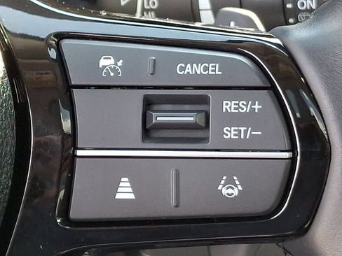 Certified 2025 Honda Pilot Touring image 23