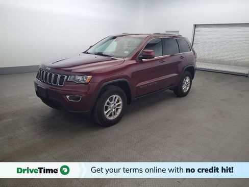Used 2019 Jeep Grand Cherokee Laredo AWD/4WD image 1