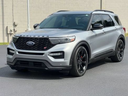 Used 2020 Ford Explorer ST w/ ST Street Pack AWD/4WD image 45