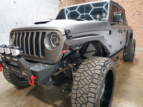 Used 2020 Jeep Gladiator Sport w/ Quick Order Package 24S AWD/4WD image 24