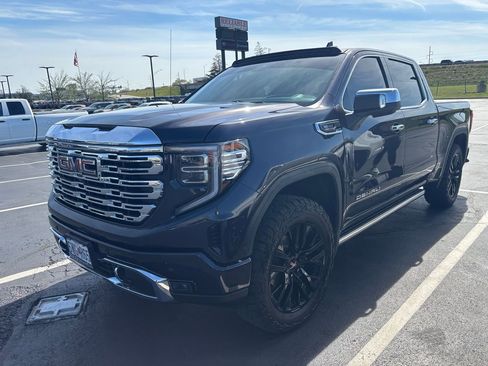 Used 2023 GMC Sierra 1500 Denali w/ Technology Package image 9