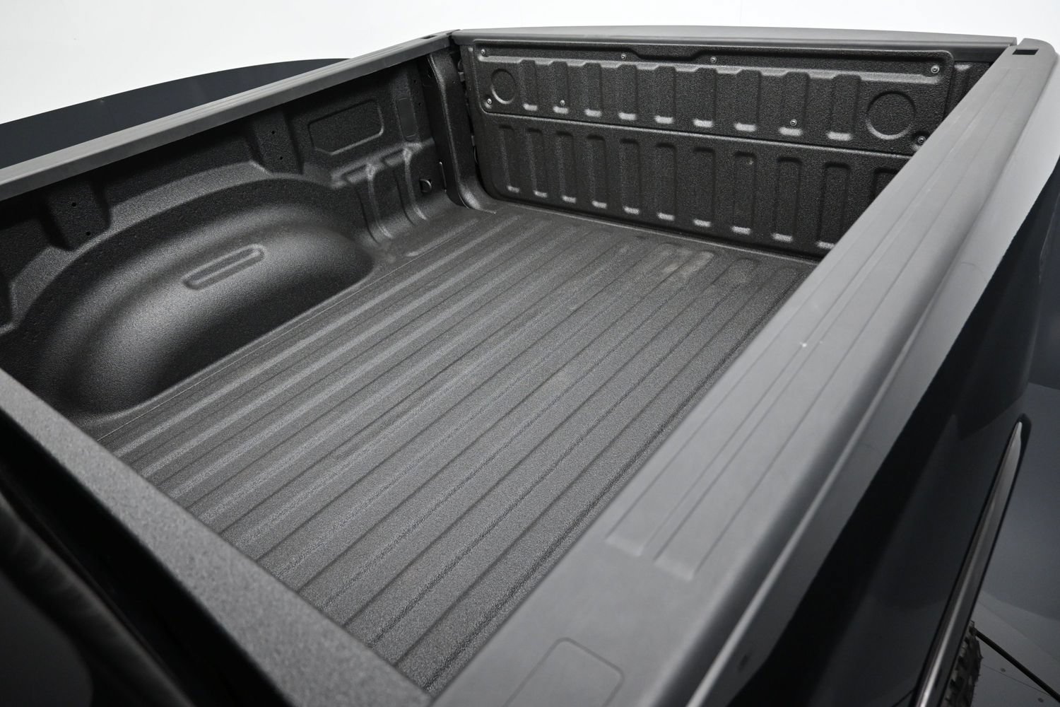 Used 2020 RAM 1500 Laramie w/ Sport Appearance Package AWD/4WD image 25
