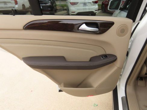 Used 2014 Mercedes-Benz ML 350 2WD image 18