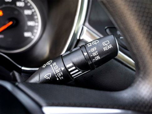 Used 2025 Chevrolet Blazer LT image 21