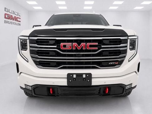 New 2026 GMC Sierra 1500 AT4 w/ Technology Package AWD/4WD image 9