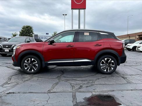 Used 2025 Nissan Kicks SR FWD image 4