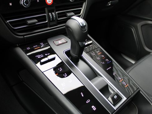 New 2026 Porsche Macan S image 20