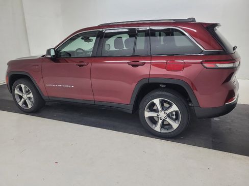 Used 2023 Jeep Grand Cherokee 4WD 4xe image 3