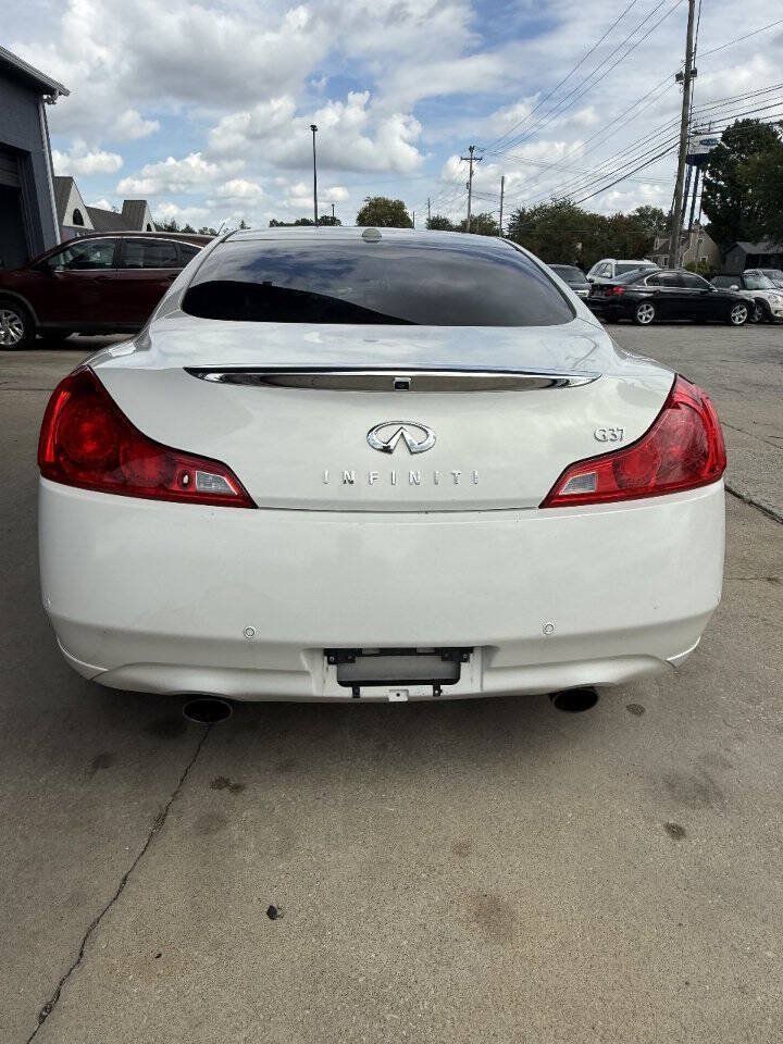 Used 2010 INFINITI G37 Journey w/ Premium Pkg RWD image 5