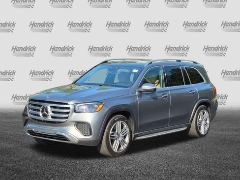 Used 2026 Mercedes-Benz GLS 450 4MATIC image 5