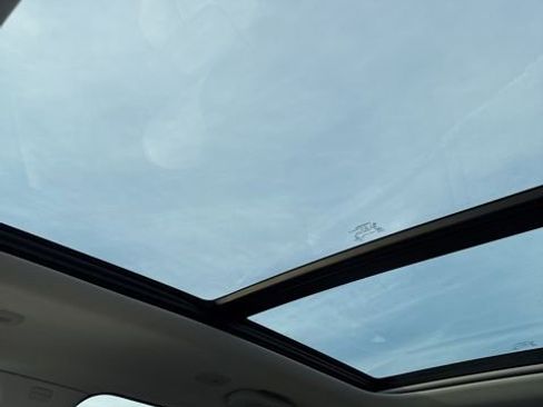 Used 2022 Jeep Grand Cherokee Summit w/ MOPAR Finishing Package image 19