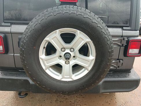 Used 2021 Jeep Wrangler Unlimited Sport w/ Cold Weather Group AWD/4WD image 35