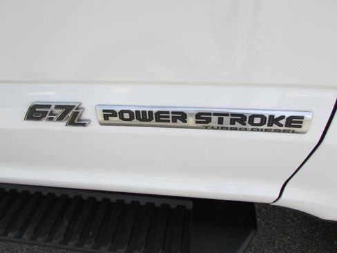 Used 2022 Ford F350 XLT AWD/4WD image 16