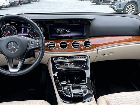 Used 2018 Mercedes-Benz E 300 image 7