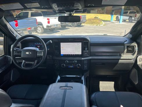 Used 2025 Ford F350 Platinum AWD/4WD image 21