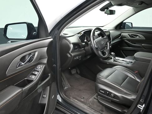 Used 2020 Chevrolet Traverse RS FWD image 10