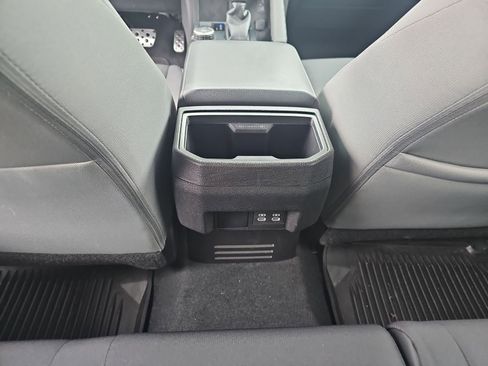 Used 2024 Toyota Tacoma TRD Sport image 15