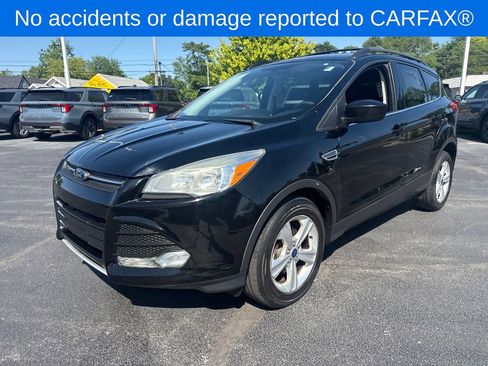 Used 2016 Ford Escape SE w/ Equipment Group 201A FWD image 2
