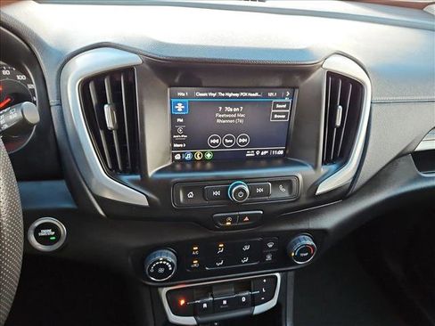 Used 2024 GMC Terrain SLE image 14