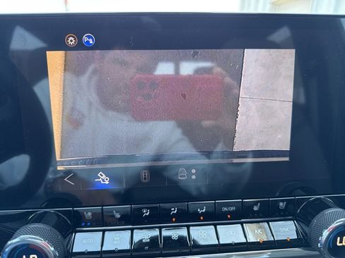 New 2026 Chevrolet Colorado ZR2 w/ Technology Package AWD/4WD image 33