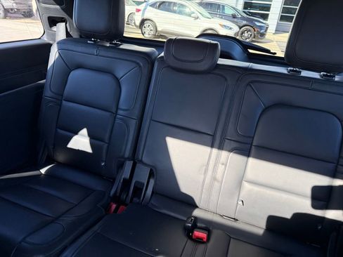 Used 2022 Lincoln Navigator Reserve w/ Equipment Group 201A image 19
