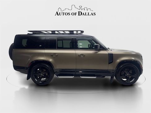 Used 2023 Land Rover Defender 130 X-Dynamic SE image 10
