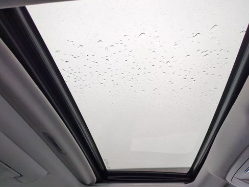 Used 2017 GMC Yukon XL Denali w/ Open Road Package image 28