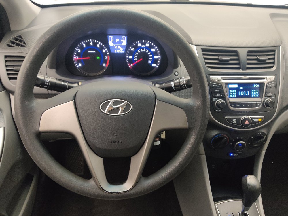 Used 2015 Hyundai Accent GLS FWD image 22