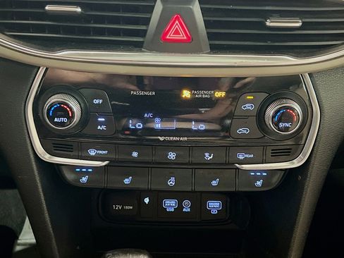 Used 2020 Hyundai Santa Fe Limited FWD image 12