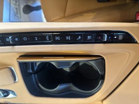 Used 2024 Chevrolet Corvette Stingray Premium Conv w/ 3LT image 18