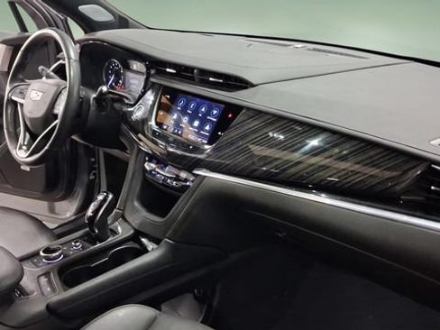 Used 2024 Cadillac XT6 Premium Luxury FWD image 20