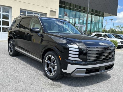 New 2026 Hyundai Palisade Limited FWD image 2