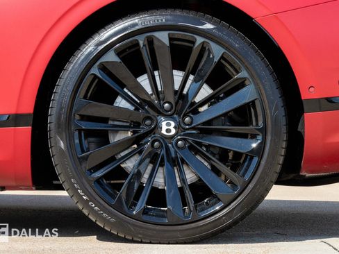 Used 2024 Bentley Continental GT Speed image 9