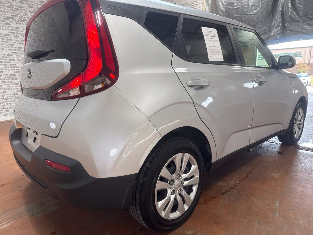 Used 2020 Kia Soul LX FWD image 7