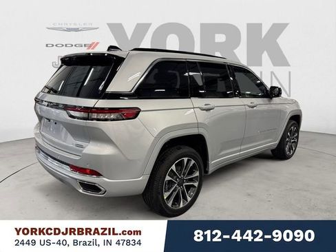 New 2025 Jeep Grand Cherokee Overland w/ Luxury Tech Group IV AWD/4WD image 5