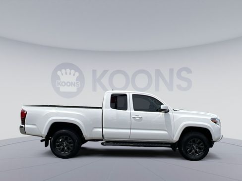 Used 2021 Toyota Tacoma SR5 RWD image 12