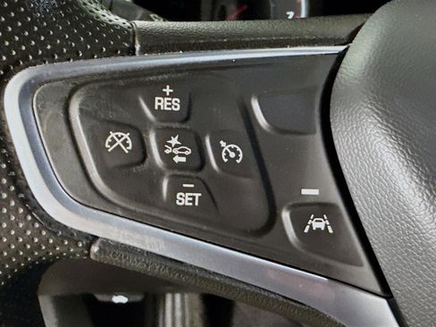 Used 2023 Chevrolet Malibu LT image 14