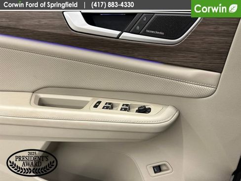 Used 2024 Volkswagen Atlas SEL Premium R-Line image 34