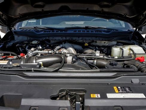 Used 2023 Ford F350 XLT w/ Camper Package image 58