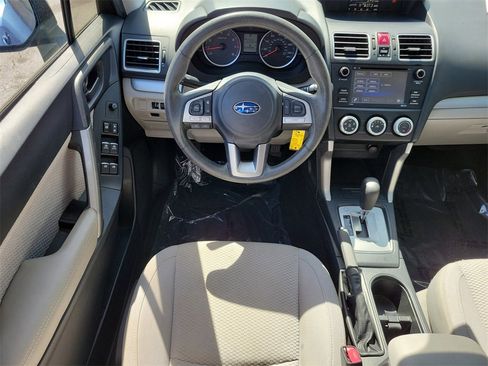 Used 2017 Subaru Forester 2.5i w/ Alloy Wheel Package image 13