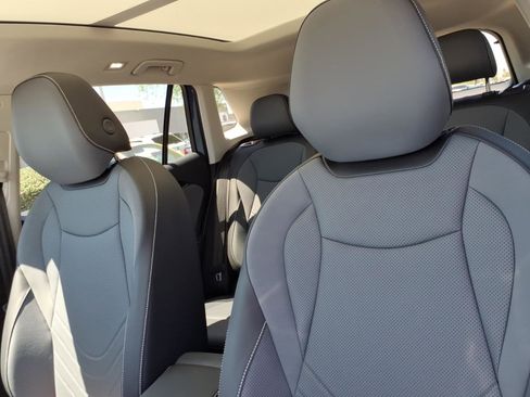 New 2026 Volkswagen Tiguan SE FWD image 10