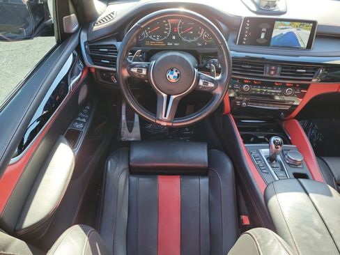 Used 2018 BMW X5 M image 18