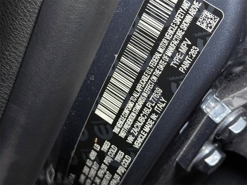 Used 2020 Jeep Renegade Trailhawk image 37