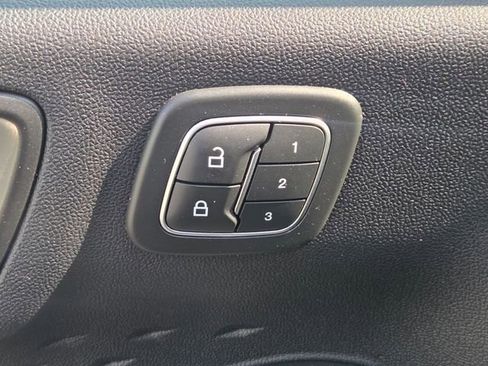 Used 2020 Ford Escape SEL image 24