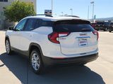 Used 2023 GMC Terrain SLE w/ Driver Convenience Package image 4