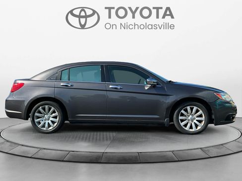 Used 2014 Chrysler 200 Limited FWD image 6