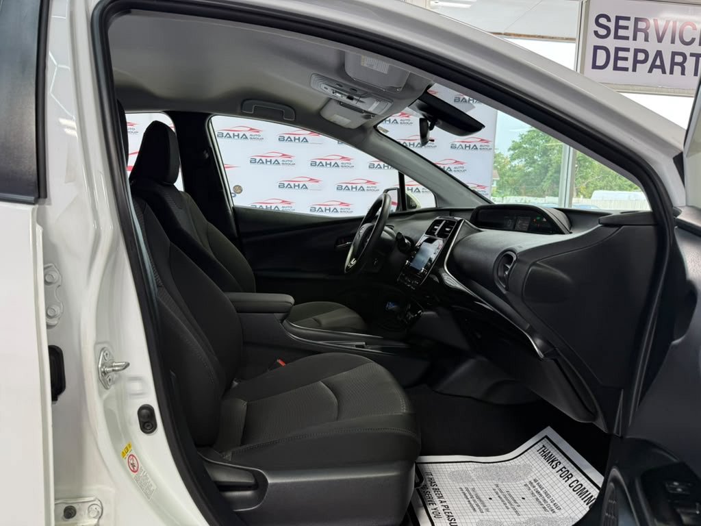 Used 2022 Toyota Prius LE FWD image 34